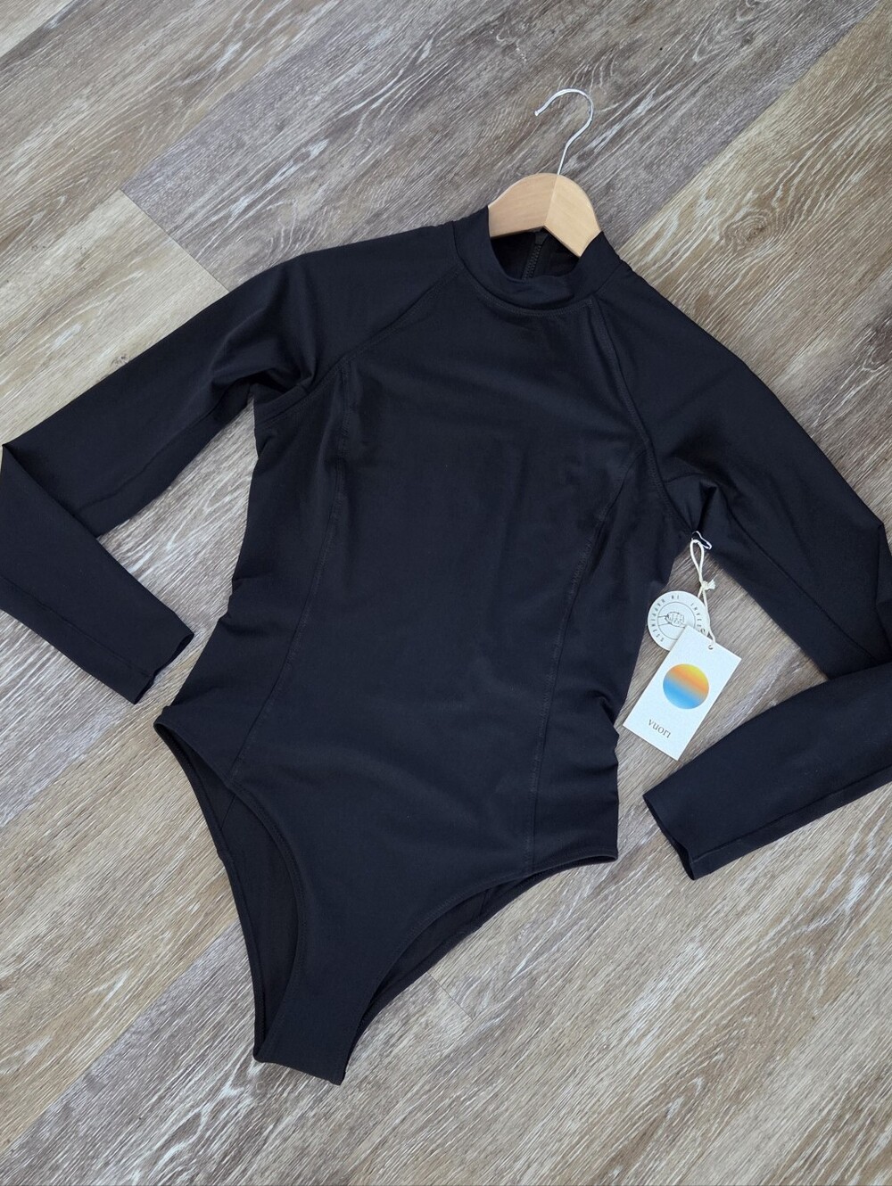 Vuori Long-Sleeve Crush Paddle Suit One Piece Swimsuit Bikini NWT HTF Athletic - Picture 4 of 14